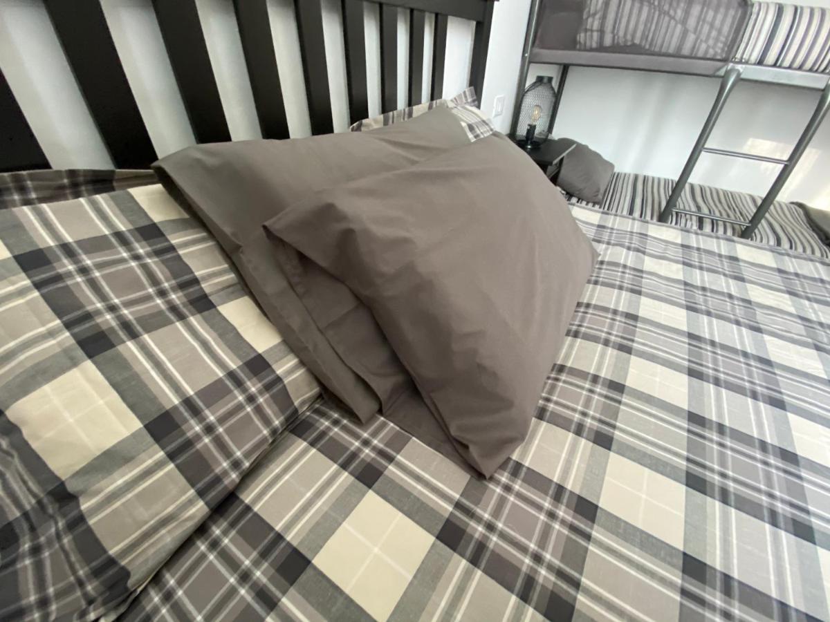 Frankie'S House Bed & Breakfast Гифа Екстериор снимка
