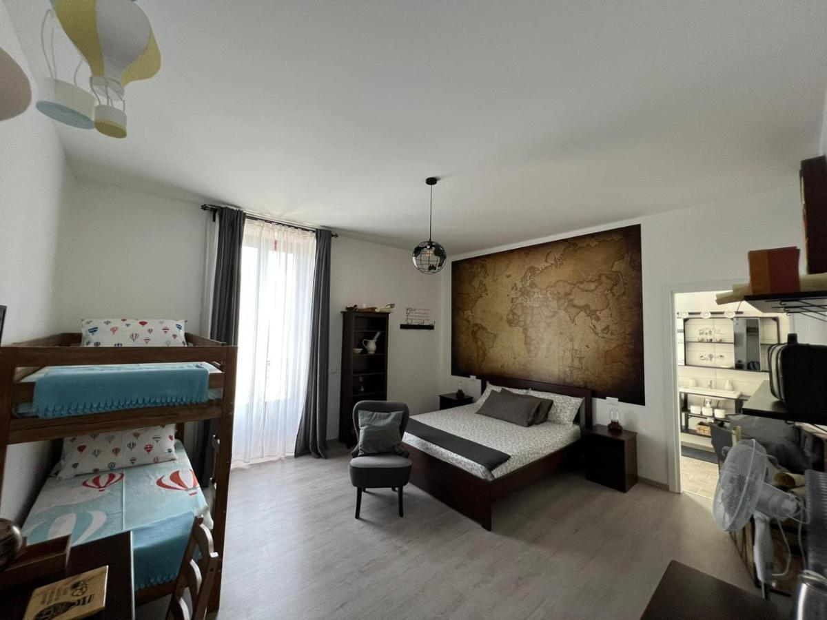 Frankie'S House Bed & Breakfast Гифа Екстериор снимка